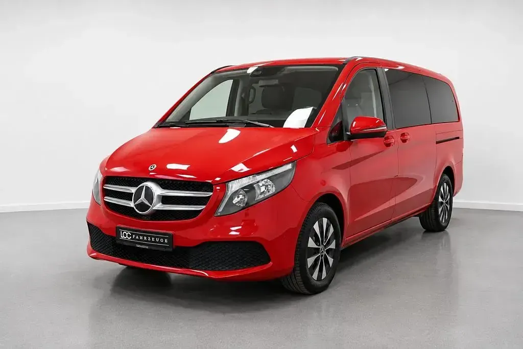 Gebraucht Mercedes V220 163 PS (119 kW) 2021 Jupiterrot Van / Kleinbus