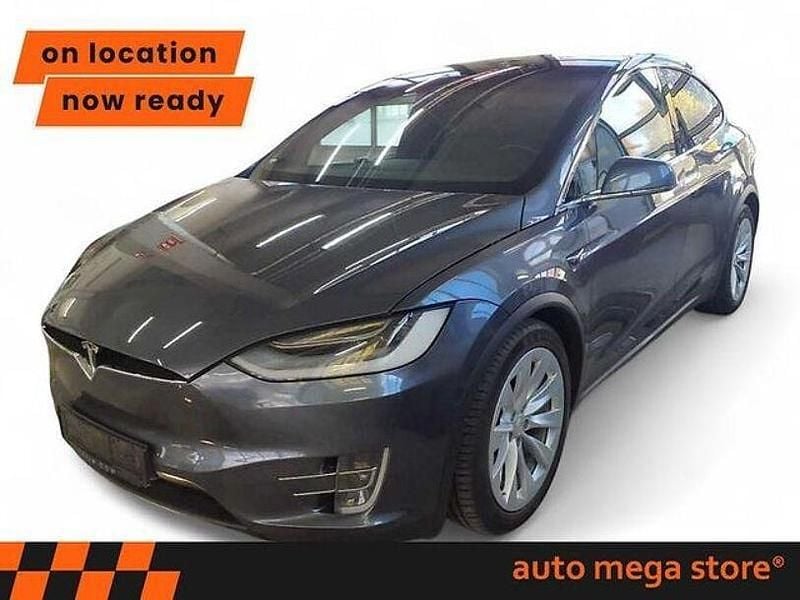 Grau Gebraucht 2020 Tesla Model X SUV | 44.896 € (Fairer Preis) - Bild 1/4