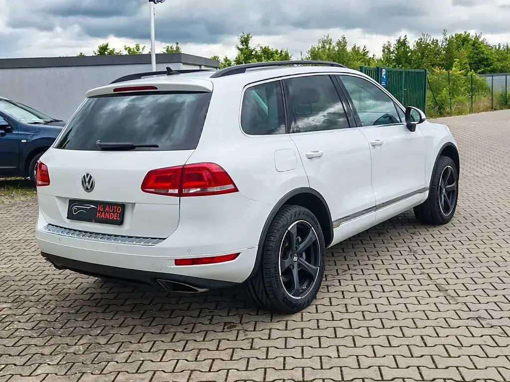 Gebraucht VW Touareg 204 PS (150 kW) 2012 Weiß SUV