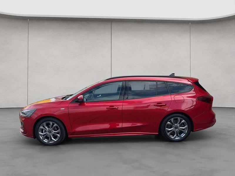 Gebraucht Ford Focus ST-Line 155 PS (114 kW) 2024 Rot Kombi
