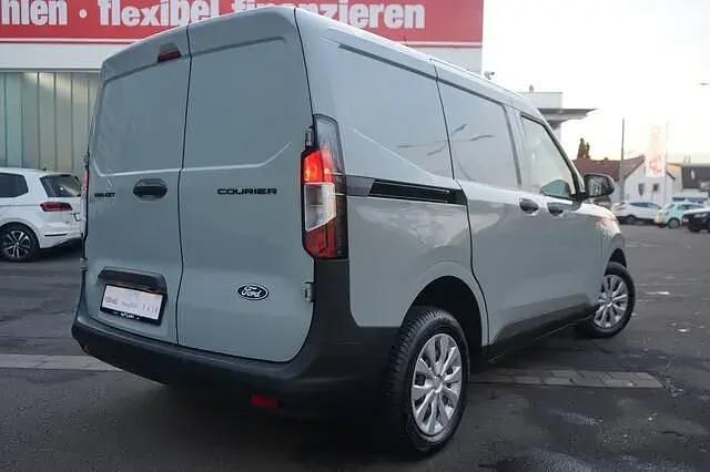 Gebraucht Ford Transit Trend 101 PS (74 kW) 2024 Grau Van / Kleinbus