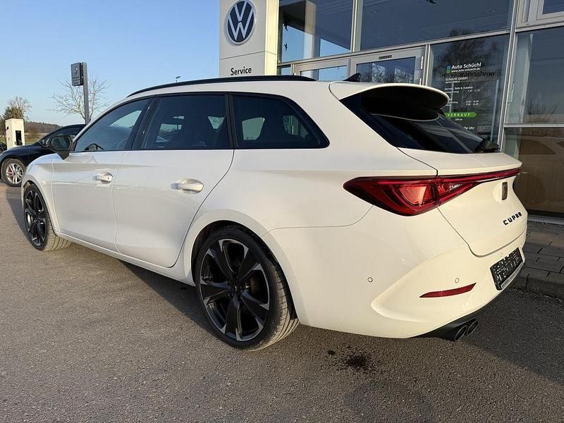 Gebraucht Cupra Leon VZ 300 PS (220 kW) 2023 Weiß Limousine