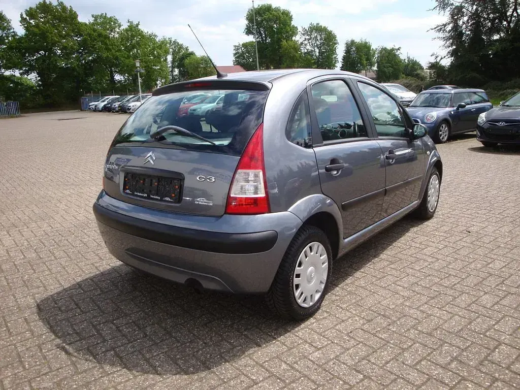 Używany Citroën C3 Style 60 KM (44 kW) 2008 Szary Sedan/Limuzyna