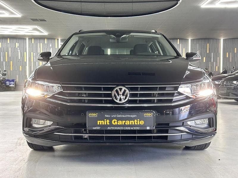 Gebraucht VW Passat Business 150 PS (110 kW) 2020 Deep black perleffekt Kombi