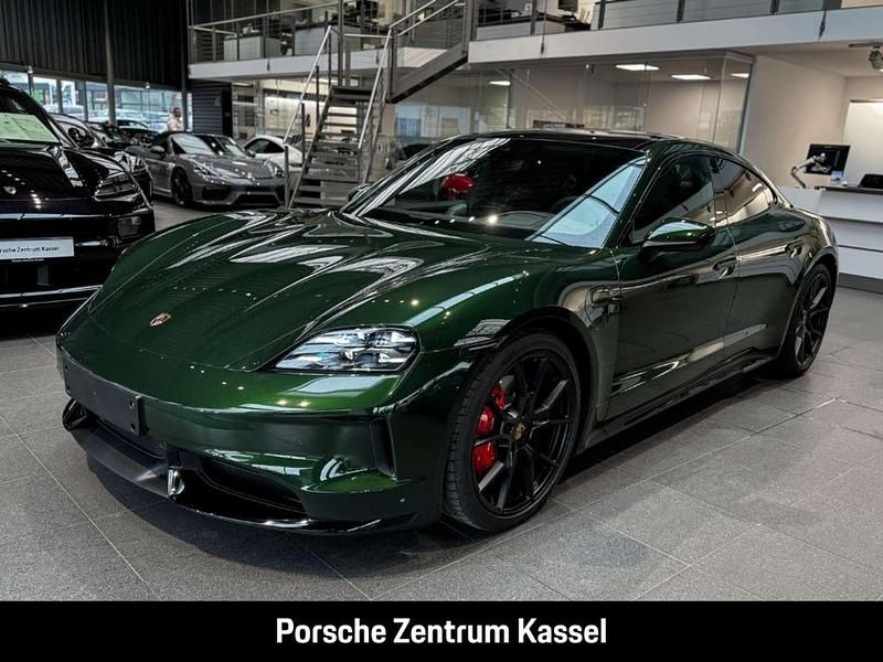 Gruen Gebraucht 2025 Porsche Taycan 4S Limousine | 144.900 € - Bild 1/4