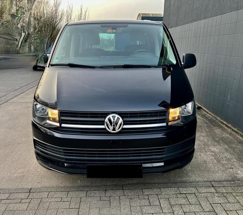 Gebraucht VW T6 Trendline 150 PS (110 kW) 2018 Schwarz Van