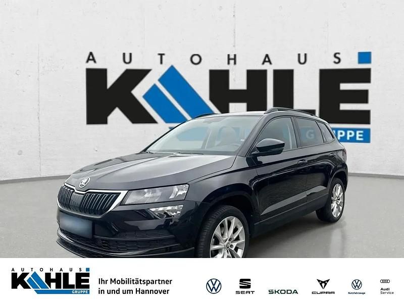 Schwarz Gebraucht 2021 Skoda Karoq Style SUV | 22.990 € (Fairer Preis) - Bild 1/4