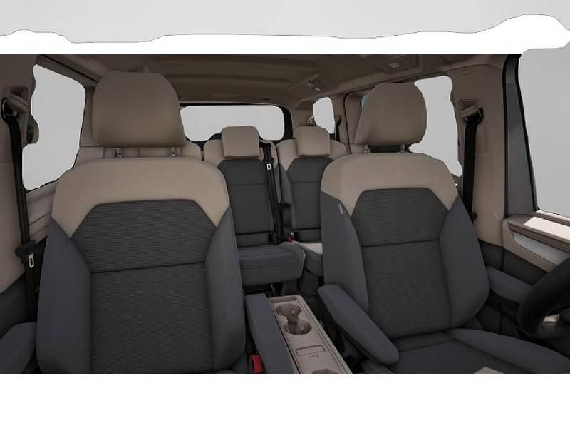 Gebraucht VW Multivan 150 PS (110 kW) 2024 Grau Van