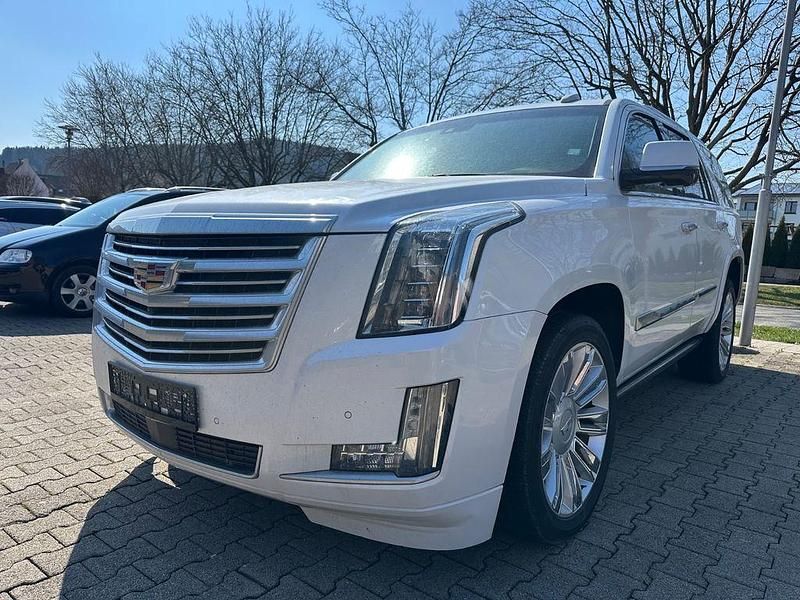 Gebraucht Cadillac Escalade 426 PS (313 kW) 2016 Weiß SUV