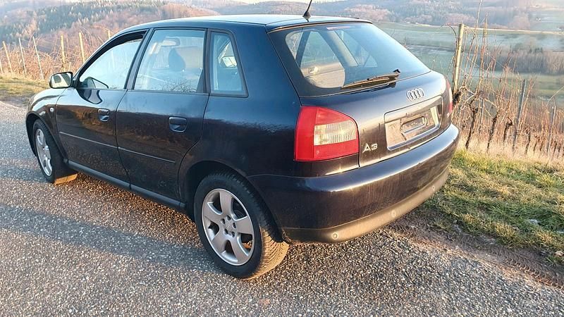 Gebraucht Audi A3 101 PS (74 kW) 2003 Blau Kleinwagen