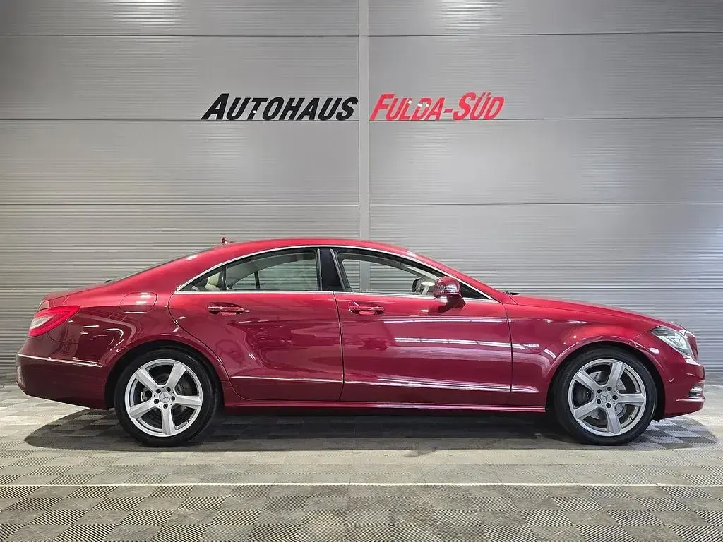Gebraucht Mercedes CLS250 204 PS (150 kW) 2011 Rot Limousine