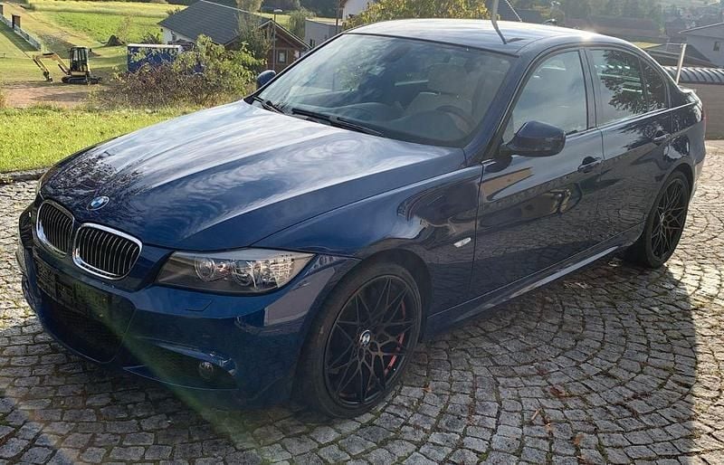 Blau Gebraucht 2009 BMW 335 Performance Limousine | 17.500 € (Fairer Preis) - Bild 1/4