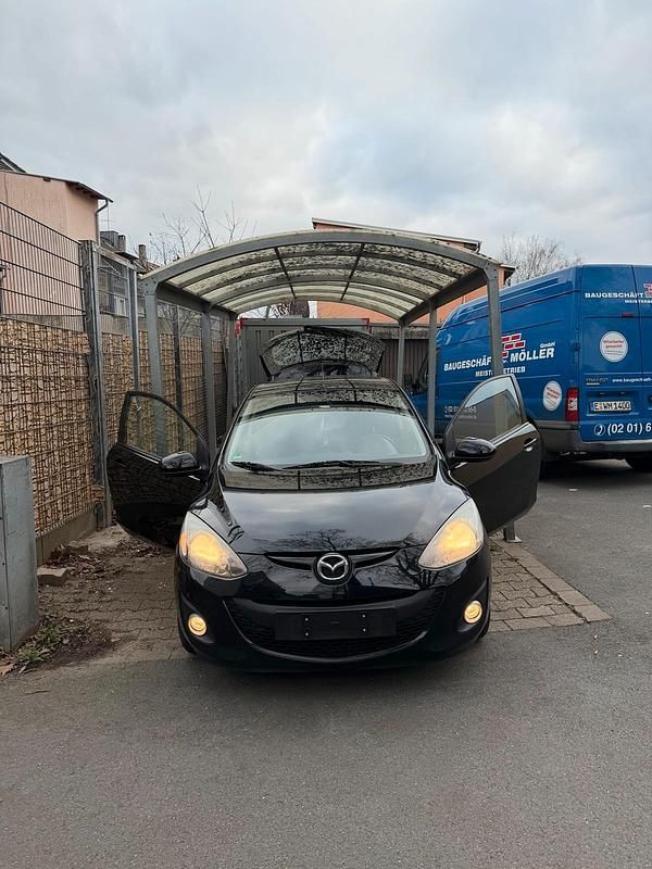 Schwarz Gebraucht 2011 Mazda 2 Kleinwagen | 4.100 € (Fairer Preis) - Bild 1/4