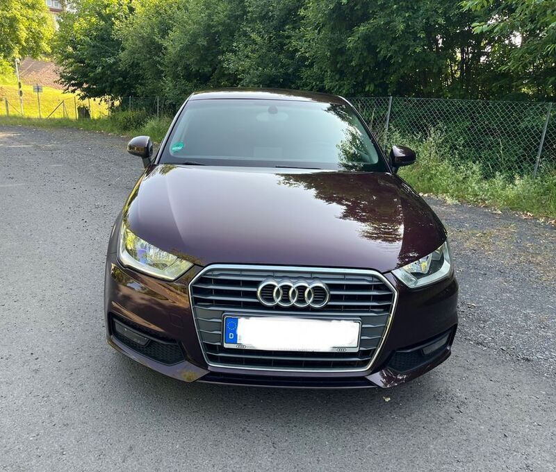 Violet Gebraucht 2015 Audi A1 Sportback Kleinwagen | 9.999 € (Guter Preis) - Bild 1/4