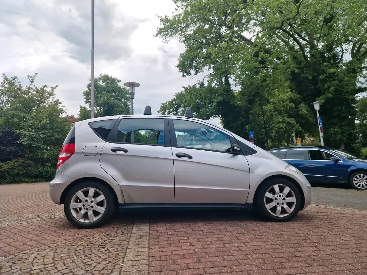 Gebraucht Mercedes A180 109 PS (80 kW) 2006 Silber Limousine