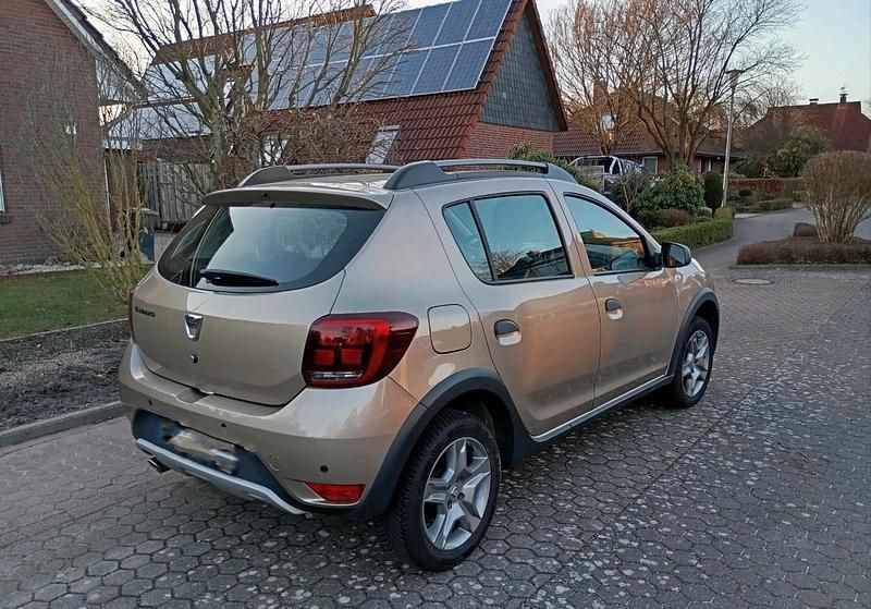 Gebraucht Dacia Sandero Stepway 101 PS (74 kW) 2020 Grau Kleinwagen