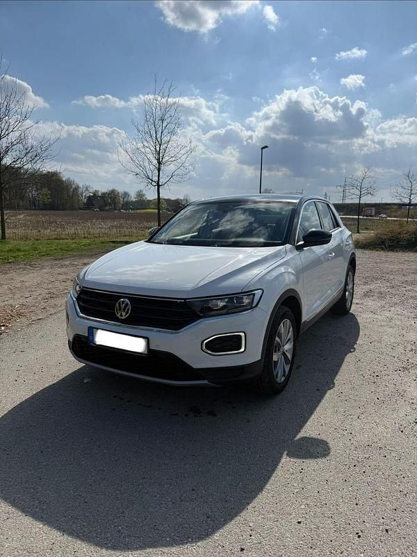 Second-hand VW T-Roc 150 CP (110 kW) 2019 Alb SUV