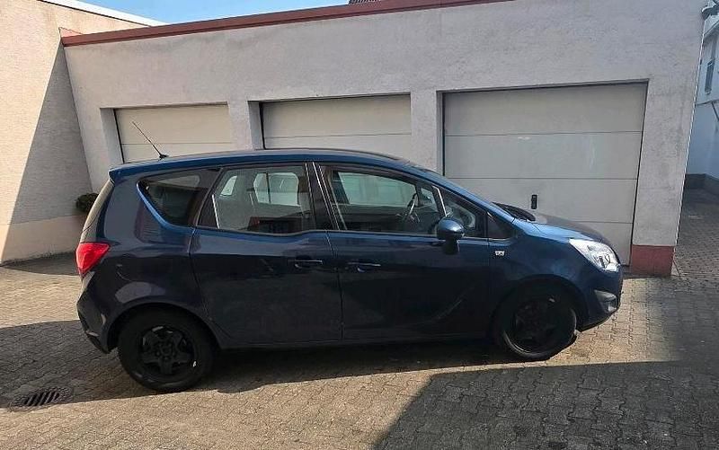 Gebraucht Opel Meriva 101 PS (74 kW) 2011 Blau Van / Kleinbus