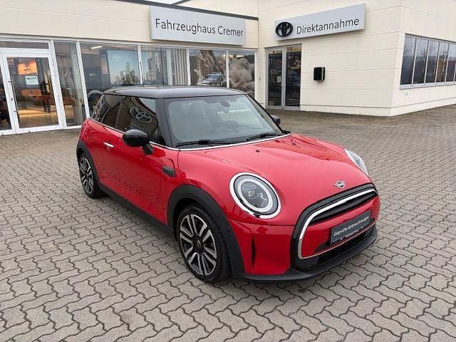 Gebraucht Mini Cooper Classic 136 PS (100 kW) 2021 Rot Kleinwagen
