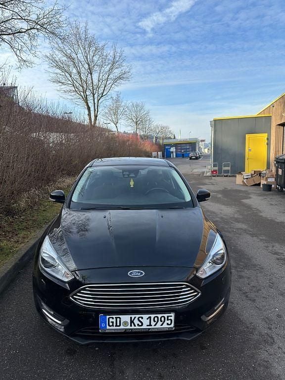 Gebraucht Ford Focus 150 PS (110 kW) 2015 Schwarz Limousine
