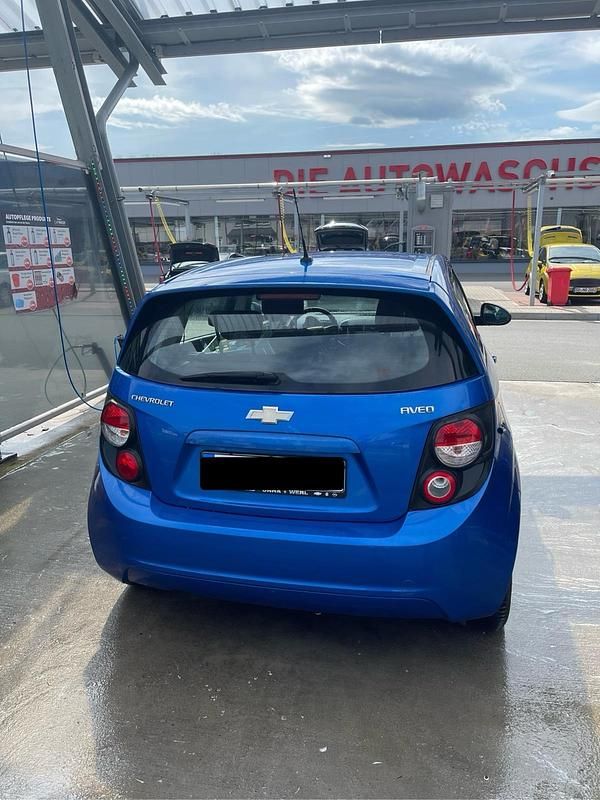 Gebraucht Chevrolet Aveo 101 PS (74 kW) 2011 Blau Kleinwagen