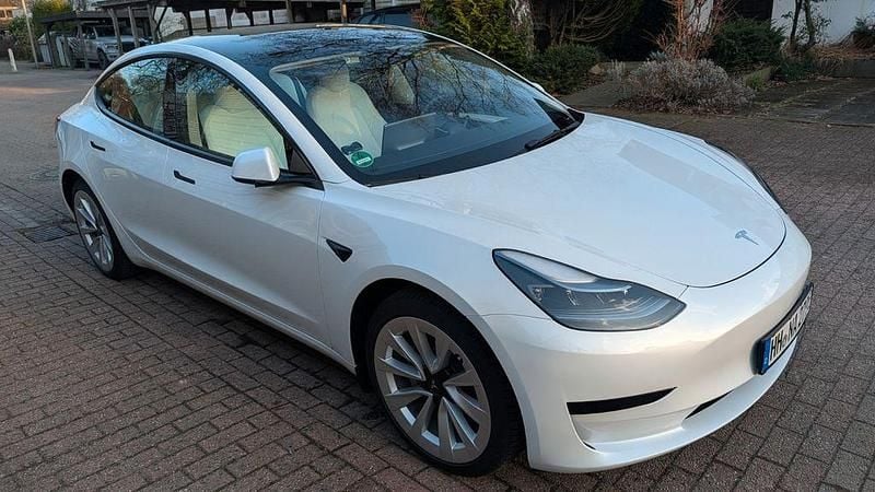 Gebraucht Tesla Model 3 RWD 208 kW (283 PS) 2023 Weiß Limousine