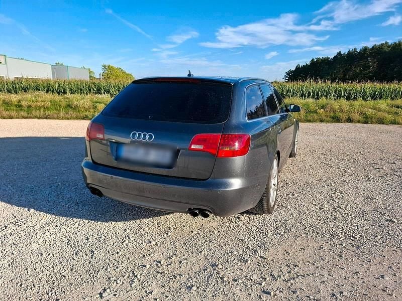 Gebraucht Audi S6 Comfort 435 PS (319 kW) 2006 Grau Kombi