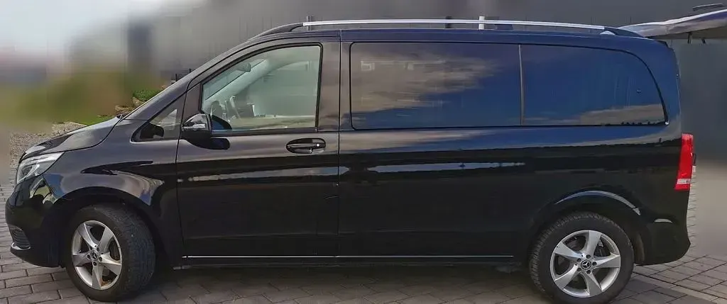 Gebraucht Mercedes V220 Edition 163 PS (119 kW) 2018 Schwarz Van / Kleinbus
