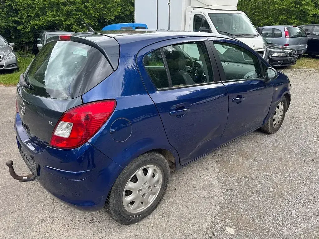 Brugt Opel Corsa Innovation 90 HK (66 kW) 2009 Blå Hatchback