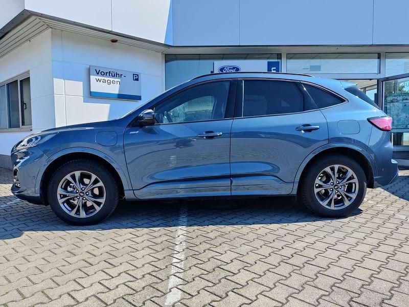 Gebraucht Ford Kuga ST-Line X 152 PS (111 kW) 2024 Chromablau metallic SUV