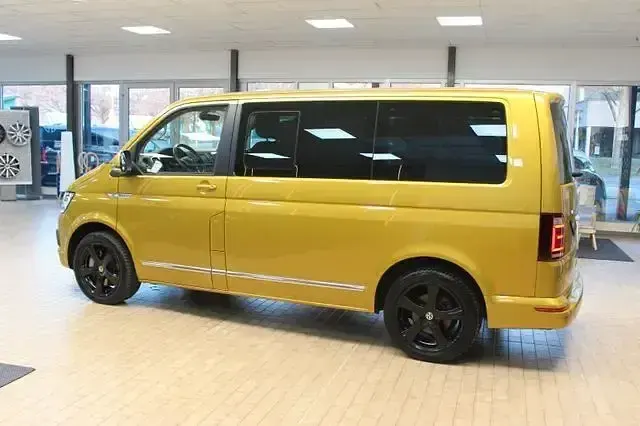 Używany VW Multivan 140 KM (102 kW) 2017 Andere Minivan