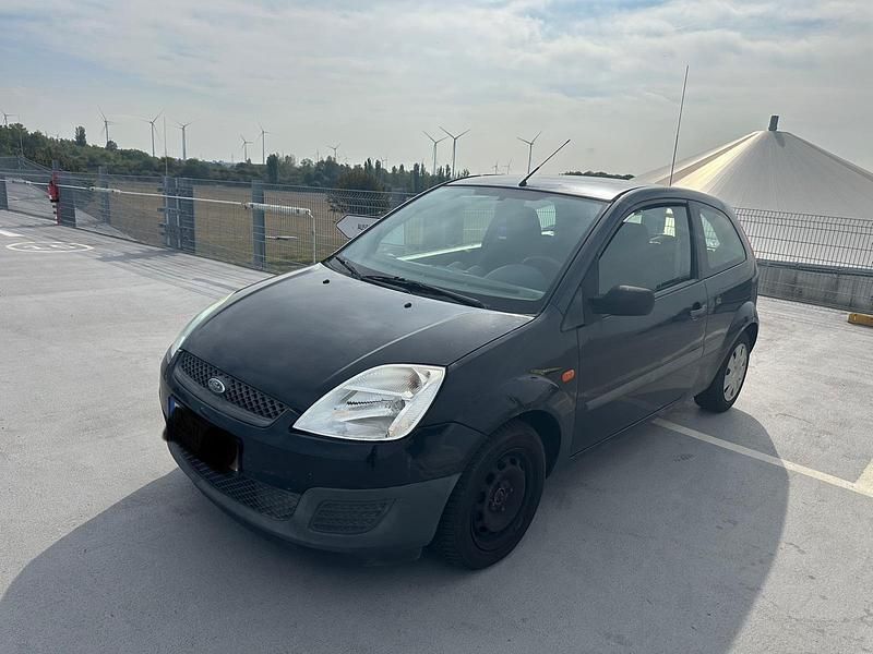Schwarz Gebraucht 2007 Ford Fiesta Kleinwagen | 500 € (Superpreis) - Bild 1/4