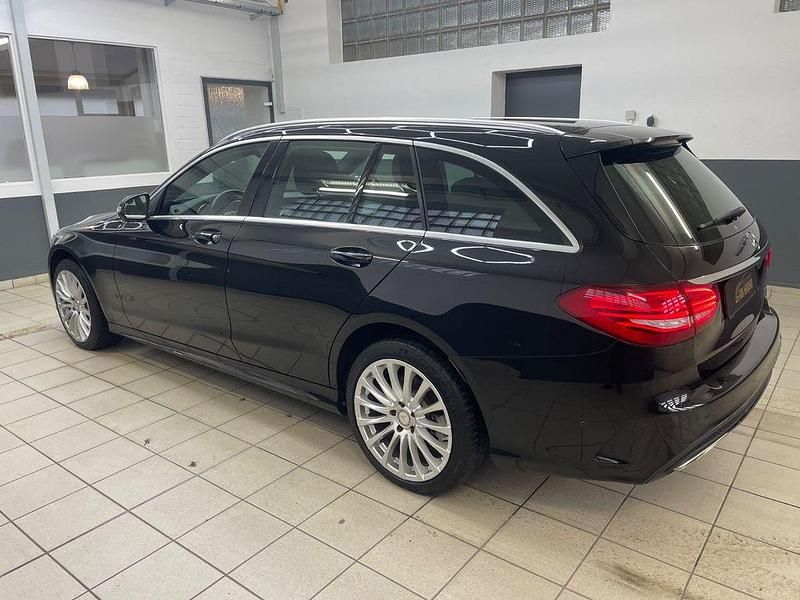 Gebraucht Mercedes C400 333 PS (244 kW) 2015 Schwarz Kombi