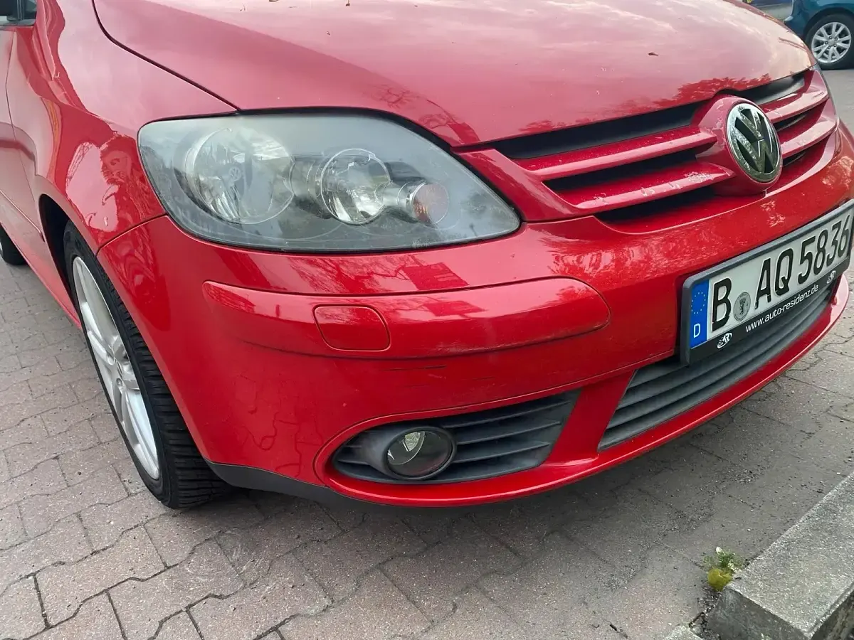 Gebraucht VW Golf VI 80 PS (58 kW) 2009 Rot Kleinwagen