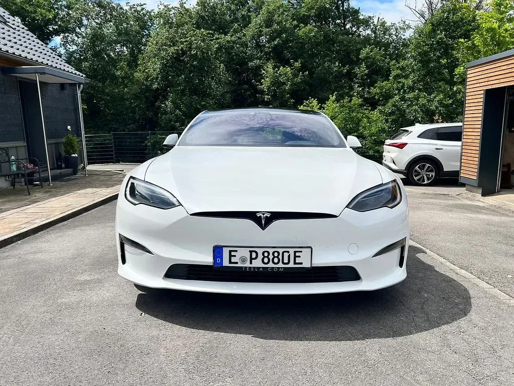 Gebraucht Tesla Model S Plaid 759 kW (1033 PS) 2023 Weiß Kleinwagen