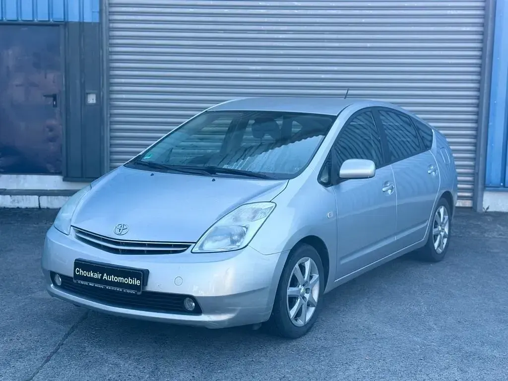 Gebraucht Toyota Prius Executive 77 PS (56 kW) 2005 Silber Kleinwagen