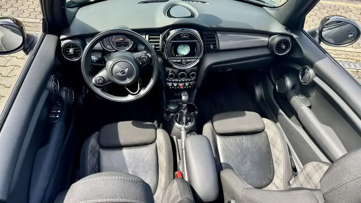 Gebraucht Mini Cooper Cabriolet 136 PS (100 kW) 2018 Grau Cabrio