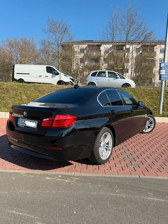 Gebraucht BMW 530 245 PS (180 kW) 2011 Schwarz Limousine
