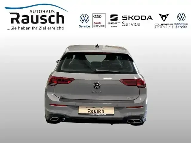 Gebraucht VW Golf VIII R-line 131 PS (96 kW) 2024 Grau Limousine