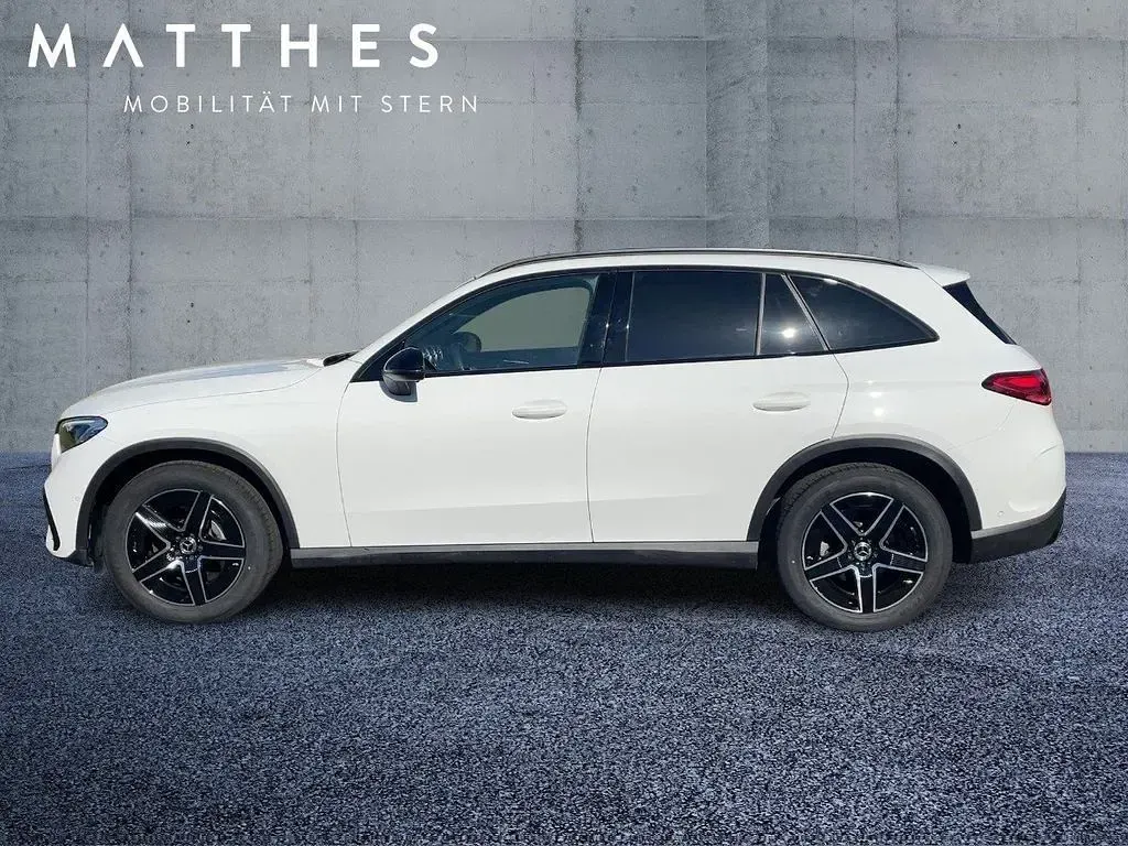 Gebraucht Mercedes GLC220 AMG 197 PS (144 kW) 2025 Weiß SUV