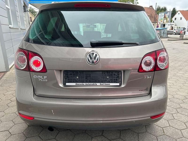 Gebraucht VW Golf VII Style 105 PS (77 kW) 2012 Braun Limousine