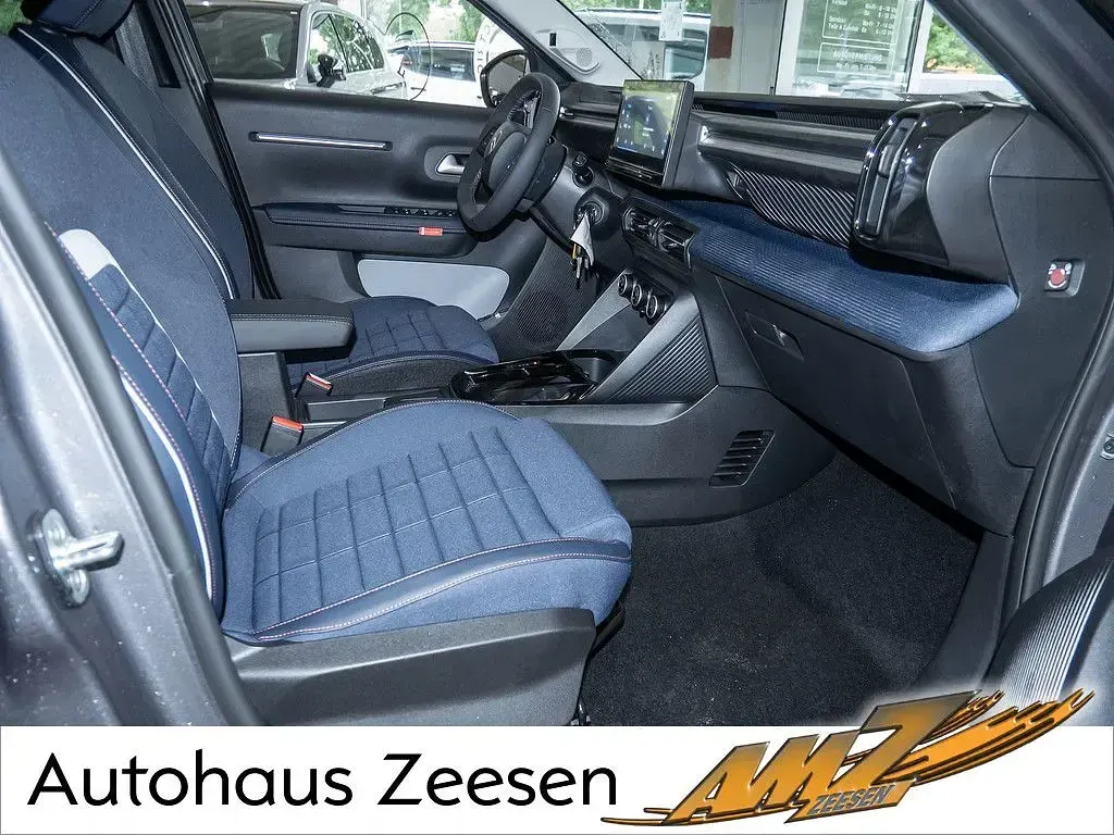 Neu Citroën C3 110 PS (80 kW) 2026 Mercuregrau (metallic) SUV