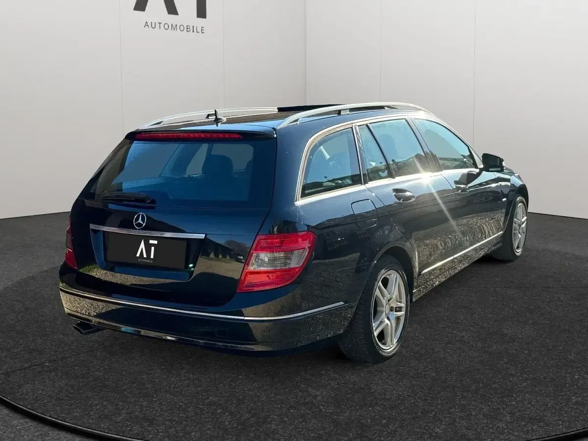 Gebraucht Mercedes C220 170 PS (125 kW) 2009 Schwarz Kombi