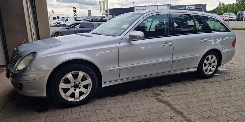 Gebraucht Mercedes E280 Avantgarde 190 PS (139 kW) 2007 Silber Kombi