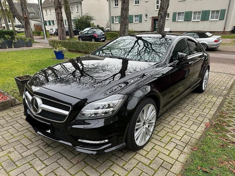 Schwarz Gebraucht 2013 Mercedes CLS350 AMG Limousine | 17.500 € (Fairer Preis) - Bild 1/4