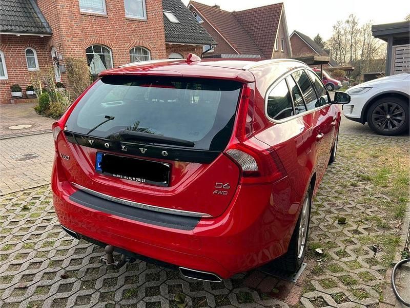 Second-hand Volvo V60 280 CP (205 kW) 2013 Roșu Break