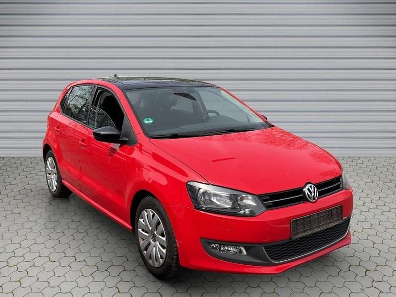 Second-hand VW Polo Style 75 CP (55 kW) 2011 Roșu Hatchback