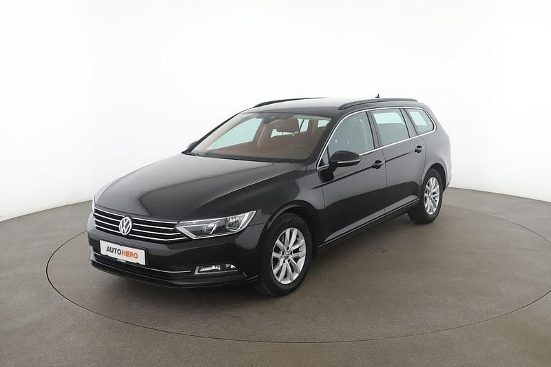 Schwarz Gebraucht 2016 VW Passat Comfortline Kombi | 16.580 € (Fairer Preis) - Bild 1/3