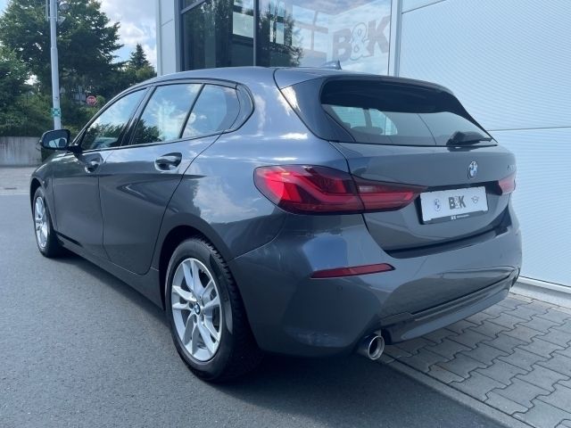 Gebraucht BMW 118 Sport Line 136 PS (100 kW) 2021 Grau metallic mineralgrau metallicgrau Kleinwagen