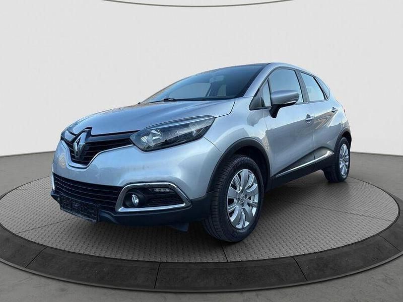 Platingrau (metallic) Gebraucht 2014 Renault Captur Dynamique SUV | 12.400 € - Bild 1/4